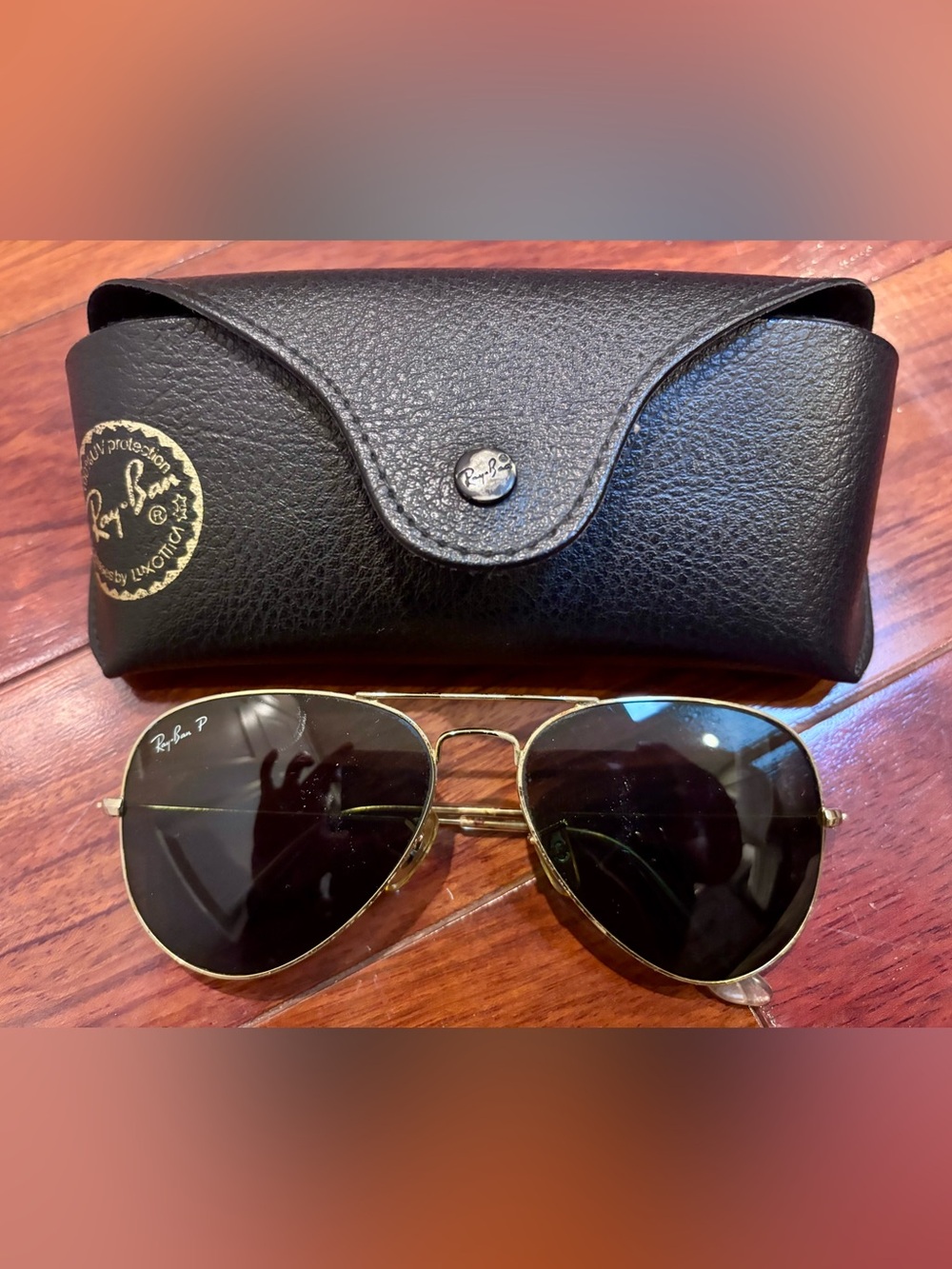 Ray-Ban Aviator Sunglasses with Black Lenses